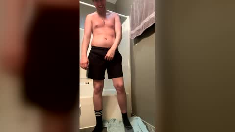 bigskinnyboyshh online show from June 10, 2:46 am