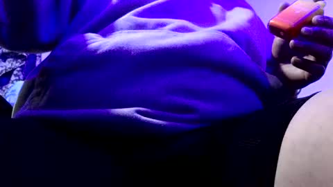 bigsmilekyle online show from December 18, 1:51 pm