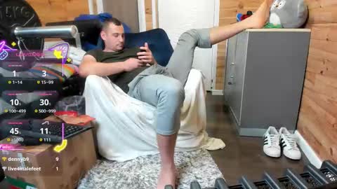 Snapshot of bigsshark chatting on October 21, 8:55 pm bigsshark online show from October 21, 8:55 pm