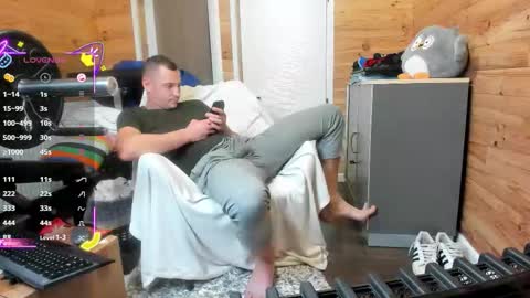 Snapshot of bigsshark chatting on October 13, 7:20 pm bigsshark online show from October 13, 7:20 pm