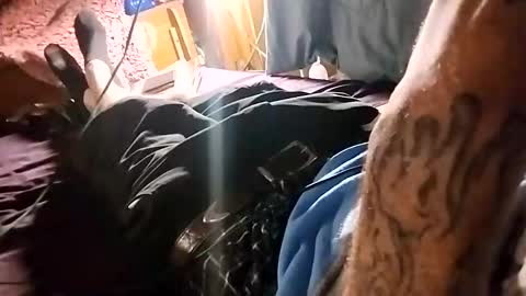 Snapshot of bigwalkdog420 chatting on September 20, 1:16 am bigwalkdog420 online show from September 20, 1:16 am