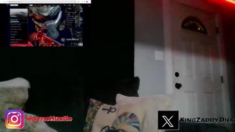 Snapshot of bigwaynebabyxxx chatting on October 18, 7:24 am bigwaynebabyxxx online show from October 18, 7:24 am
