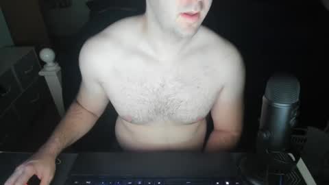 bigwhitestud01 online show from January 31, 12:50 am