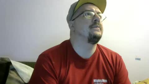 Snapshot of bigxcountry_39 chatting on October 8, 2:27 am bigxcountry_39 online show from October 8, 2:27 am