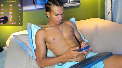 Snapshot of bigxxo chatting on January 10, 2:14 am bigxxo online show from January 10, 2:14 am
