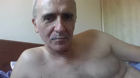 bilbo971 online show from December 14, 3:36 pm