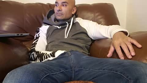 Snapshot of bilie11 chatting on October 18, 4:39 am bilie11 online show from October 18, 4:39 am