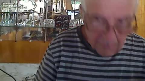 Snapshot of bill_25061 chatting on September 20, 6:30 pm bill_25061 online show from September 20, 6:30 pm