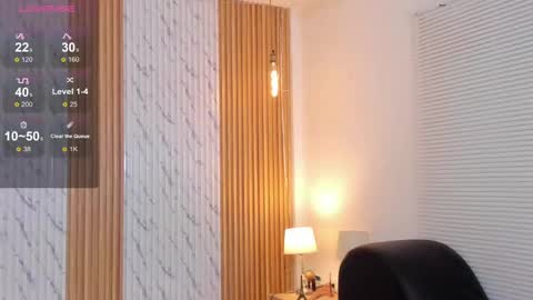 Snapshot of billie_jr chatting on October 31, 4:47 am Billie online show from October 31, 4:47 am