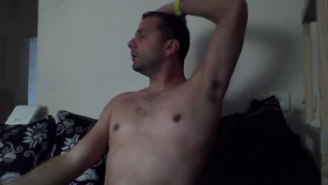 Snapshot of billos26 chatting on February 4, 9:28 am billys greece online show from February 4, 9:28 am