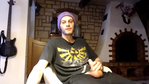 Snapshot of billy_fingercut chatting on February 4, 8:24 am Billy FingerCut online show from February 4, 8:24 am