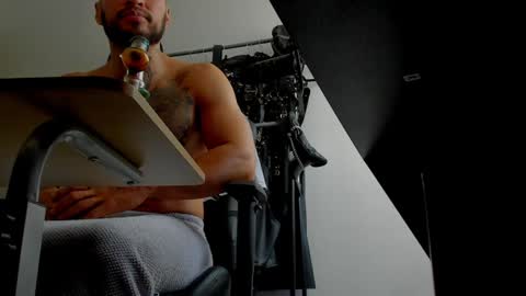 Snapshot of billymayer_ chatting on December 8, 8:36 pm billy online show from December 8, 8:36 pm