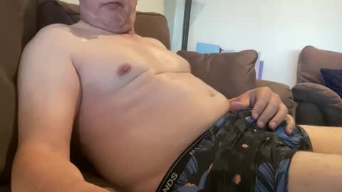 bimused68 online show from November 12, 2:17 am