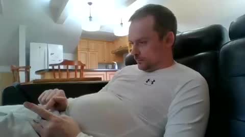 Snapshot of bird8888 chatting on October 13, 5:08 pm bird8888 online show from October 13, 5:08 pm