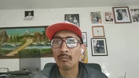 Snapshot of bisexmangenx chatting on October 14, 2:13 pm Manu O online show from October 14, 2:13 pm