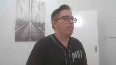 Bisexual boy online show from November 1, 3:16 pm