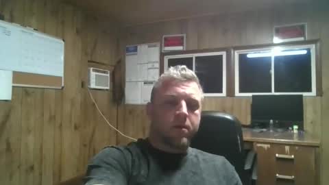 bjhancock_28 online show from April 1, 2:13 am