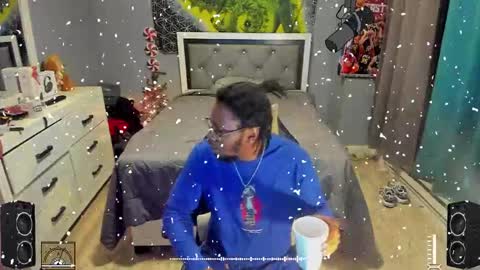 Snapshot of blaccanalmatters chatting on December 25, 11:31 pm Plant Base Streamers From Pennsylvania online show from December 25, 11:31 pm