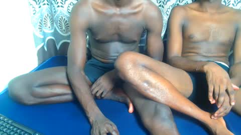 Snapshot of black_chocolate2 chatting on February 15, 1:16 pm meddy n amaddy online show from February 15, 1:16 pm