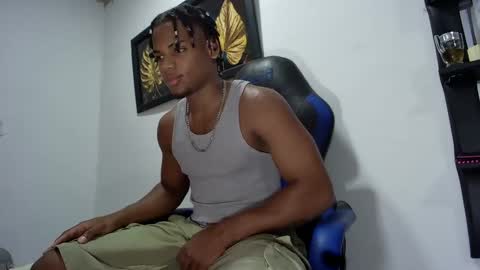 Snapshot of black_dicck chatting on February 16, 5:15 pm tu morenito online show from February 16, 5:15 pm