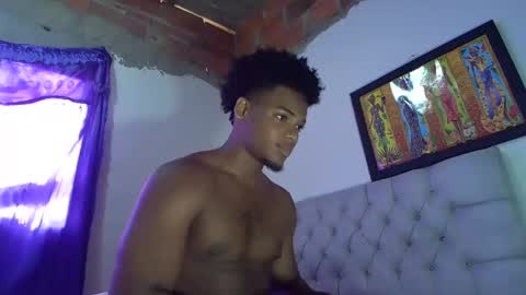 Snapshot of black_dicck chatting on January 18, 2:12 pm tu morenito online show from January 18, 2:12 pm