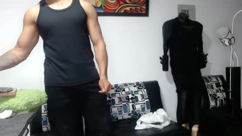 Snapshot of black_hot26 chatting on September 27, 11:02 pm black_hot26 online show from September 27, 11:02 pm