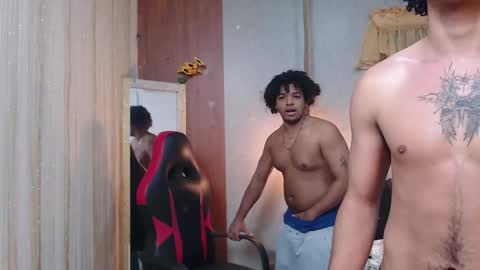 black_king_241 online show from April 22, 5:35 am