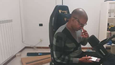 Master online show from March 11, 9:44 pm