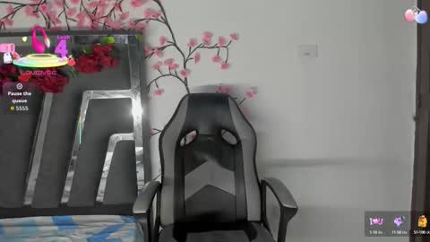 Snapshot of black_rose02 chatting on October 13, 12:00 pm B L A C K R O S E online show from October 13, 12:00 pm