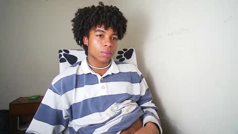 Snapshot of black_tentationx chatting on March 4, 8:02 am black_tentationx online show from March 4, 8:02 am