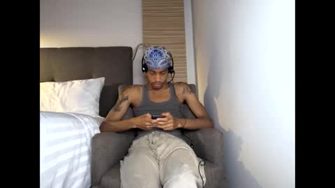 BlackBullTitus online show from April 27, 11:54 pm