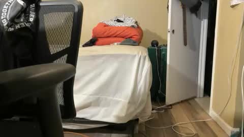 Snapshot of blackjag107 chatting on October 30, 2:35 am blackjag107 online show from October 30, 2:35 am