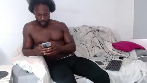 Twtter 1MikeBeckford            Onlyfns beckfordmike online show from February 9, 12:32 pm