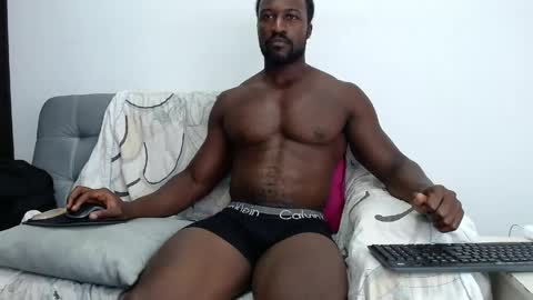 Twtter 1MikeBeckford            Onlyfns beckfordmike online show from April 18, 3:19 am