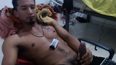 Snapshot of blackpassion2112 chatting on October 6, 5:01 am JeinsBlack online show from October 6, 5:01 am