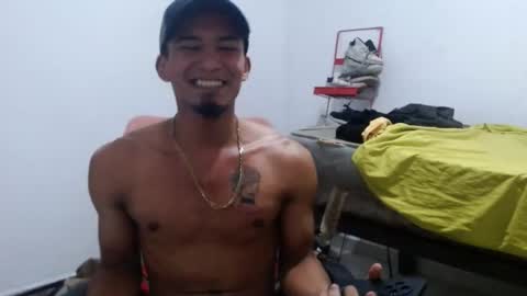 Snapshot of blackpassion2112 chatting on October 9, 2:38 am JeinsBlack online show from October 9, 2:38 am