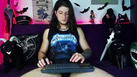 Snapshot of blackwolf_6 chatting on October 6, 7:18 pm Dave online show from October 6, 7:18 pm