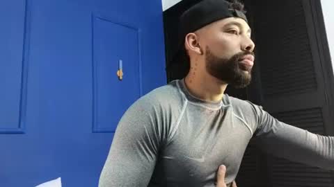 blade_miller_ online show from June 13, 12:14 pm