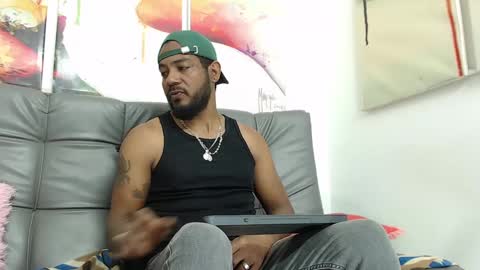 Snapshot of bladehot_ chatting on September 29, 12:46 pm Richard online show from September 29, 12:46 pm