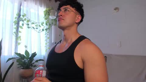 Blake Levi  Independent Model online show from February 5, 4:47 pm