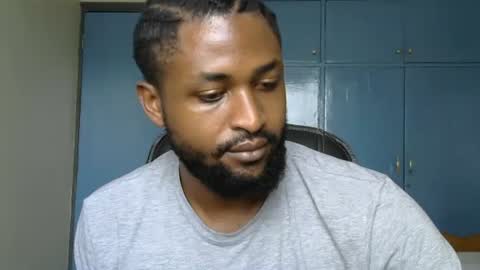 Snapshot of blakmoufaka chatting on October 16, 11:40 am blakmoufaka online show from October 16, 11:40 am