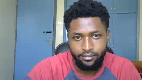 Snapshot of blakmoufaka chatting on October 13, 9:04 am blakmoufaka online show from October 13, 9:04 am