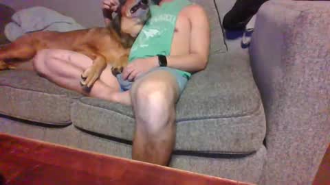 Snapshot of blaw_1321 chatting on October 17, 7:56 am blaw_1321 online show from October 17, 7:56 am