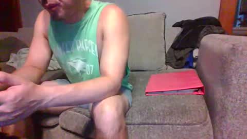 Snapshot of blaw_1321 chatting on October 19, 12:41 pm blaw_1321 online show from October 19, 12:41 pm