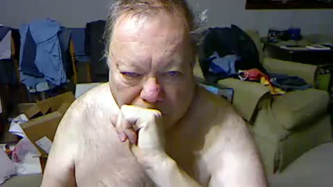 Snapshot of blemon32 chatting on October 20, 12:20 pm Bob online show from October 20, 12:20 pm