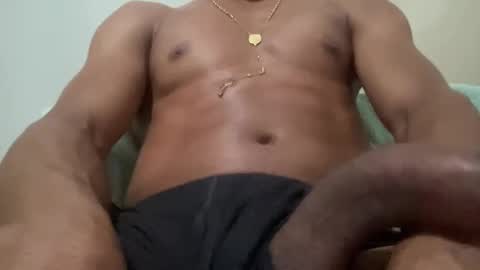 blingsexxx420 online show from May 8, 6:19 pm