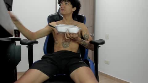 Snapshot of blkdick_men chatting on January 8, 5:37 pm ALEX online show from January 8, 5:37 pm