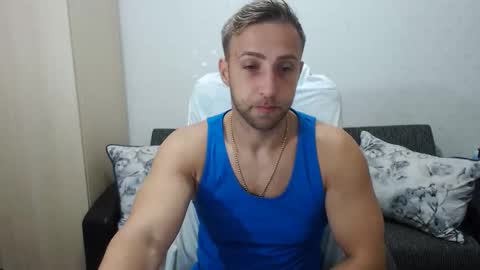 Snapshot of blondeagle chatting on September 26, 10:13 am Mr Blond online show from September 26, 10:13 am