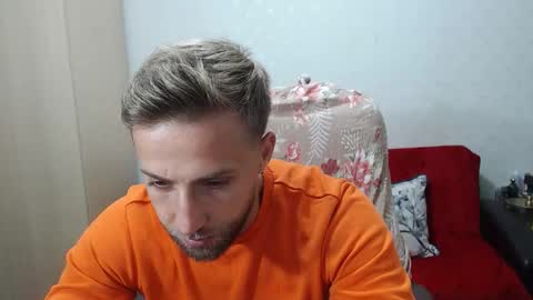 Snapshot of blondeagle chatting on October 11, 5:17 pm Mr Blond online show from October 11, 5:17 pm