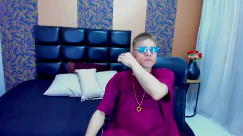 Snapshot of blondie_lover69 chatting on February 9, 6:47 pm Maleeth online show from February 9, 6:47 pm